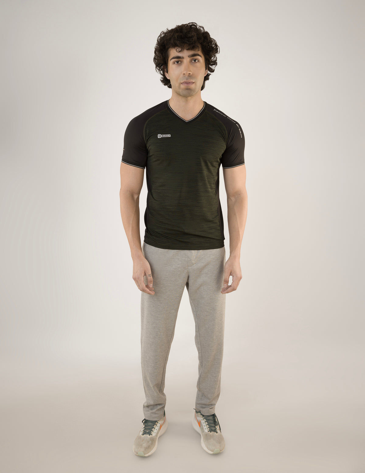 SELECT 5120 V- Neck BASIC  BLACK T-SHIRT